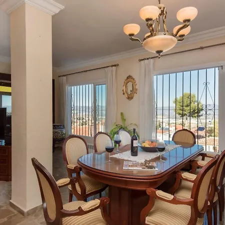 Villa Peralta, Heated And Private Pool ,near And Golf ! *