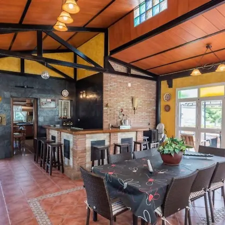 Villa Peralta, Heated And Private Pool ,near And Golf ! *